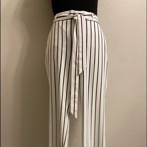 Banana Republic stripe summer ankle pants.